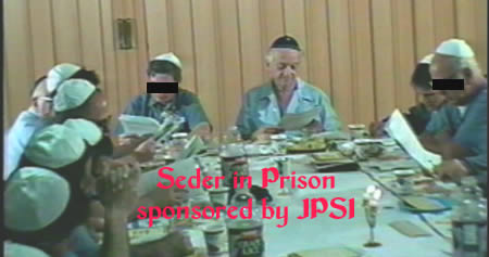 Jewish prison Passover services